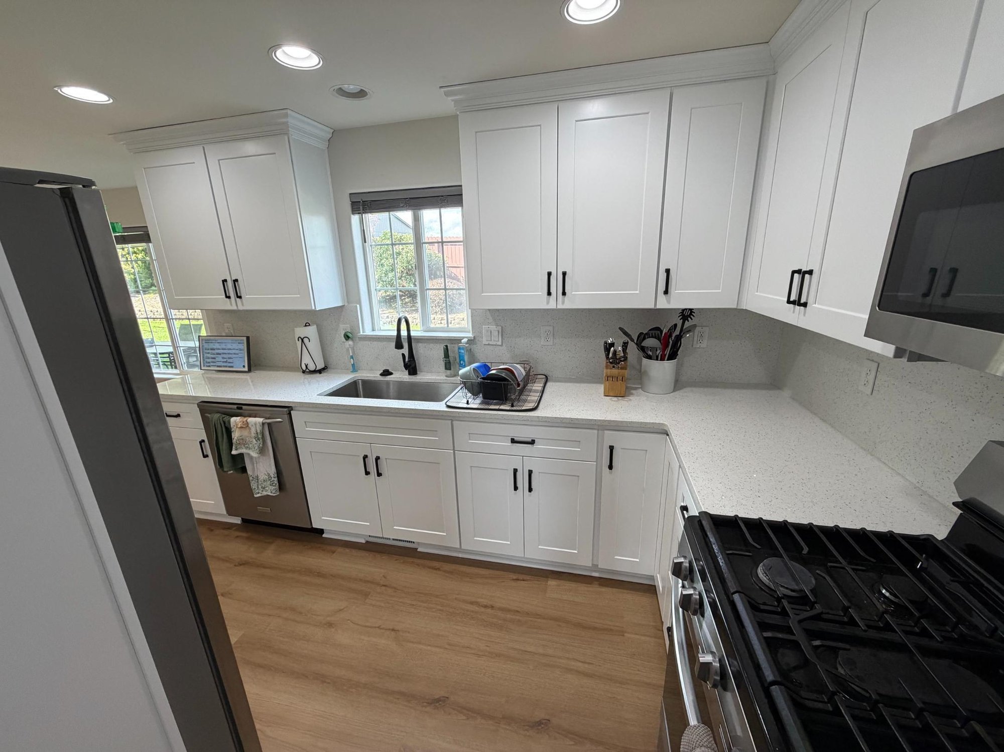 Kitchen remodel after water damange in Salem Oregon by Righteous Renovations